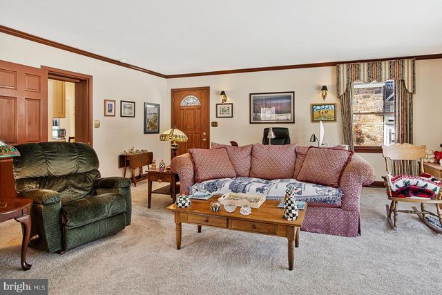 411 SHADY NOOK AVE, Baltimore, MD 21228