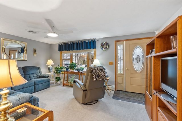 27 Lancaster Rd, Shirley, MA 01464