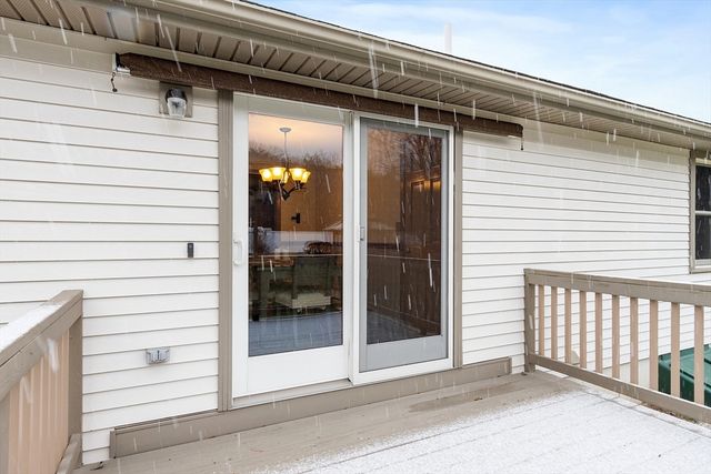 27 Lancaster Rd, Shirley, MA 01464