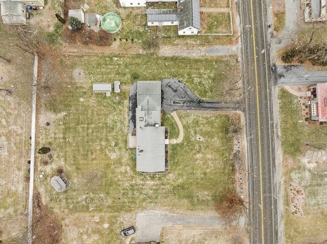 27 Lancaster Rd, Shirley, MA 01464