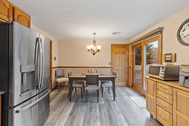 27 Lancaster Rd, Shirley, MA 01464