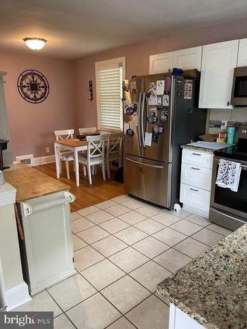 712 DORCHESTER RD, Baltimore, MD 21228