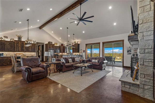 124 Private Road 3209, Bridgeport, TX 76426