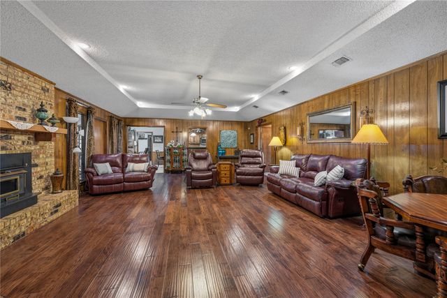 124 Private Road 3209, Bridgeport, TX 76426