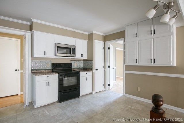 5432 Sandstone Drive, Fayetteville, NC 28311