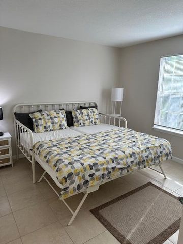 1125 Crystal Way, Delray Beach, FL 33444