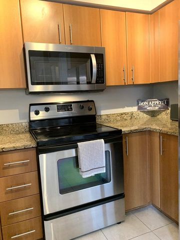 1125 Crystal Way, Delray Beach, FL 33444