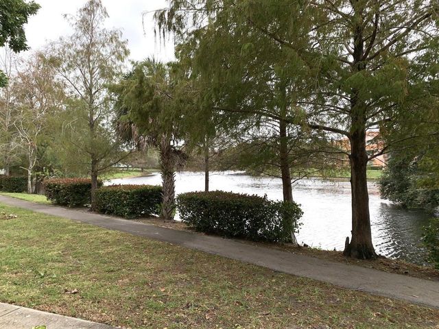 1125 Crystal Way, Delray Beach, FL 33444