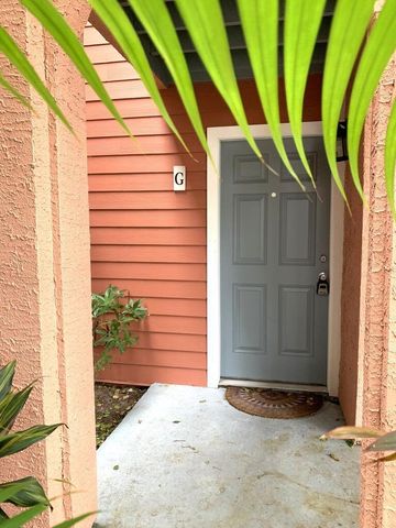 1125 Crystal Way, Delray Beach, FL 33444