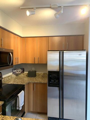 1125 Crystal Way, Delray Beach, FL 33444