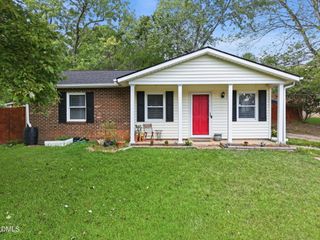 7401 Longstreet Drive, Raleigh, NC 27615