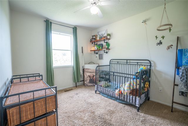 420 W Mills Street, Winterset, IA 50273
