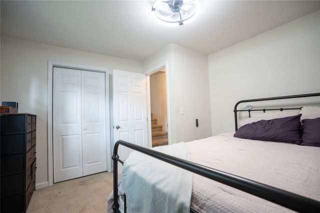 420 W Mills Street, Winterset, IA 50273