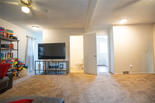 420 W Mills Street, Winterset, IA 50273