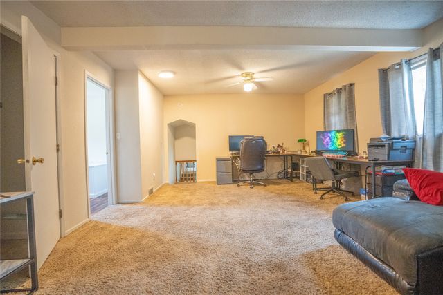 420 W Mills Street, Winterset, IA 50273