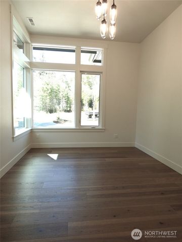 6629 Shadow Creek Lane NE, Olympia, WA 98516