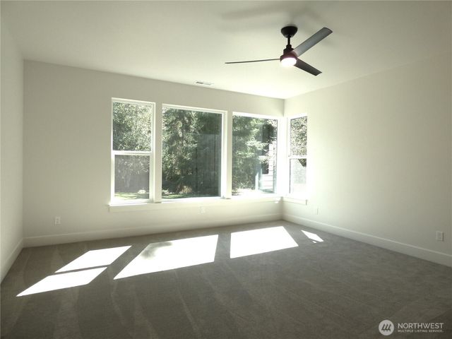 6629 Shadow Creek Lane NE, Olympia, WA 98516