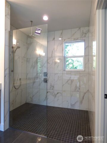 6629 Shadow Creek Lane NE, Olympia, WA 98516