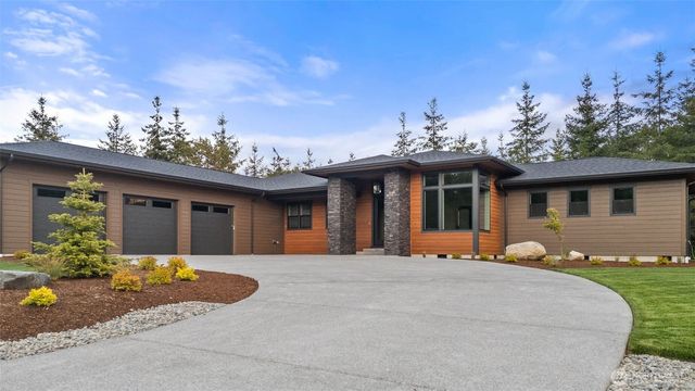 6629 Shadow Creek Lane NE, Olympia, WA 98516