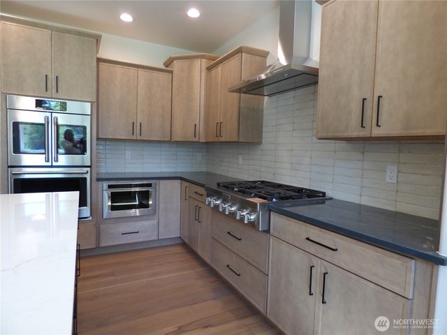 6629 Shadow Creek Lane NE, Olympia, WA 98516