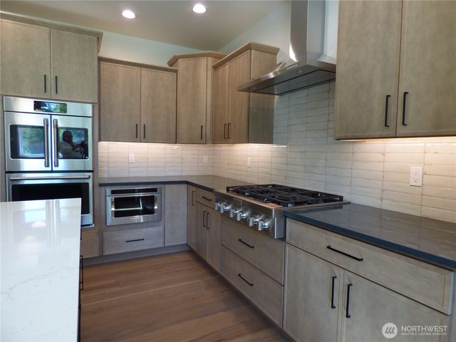 6629 Shadow Creek Lane NE, Olympia, WA 98516