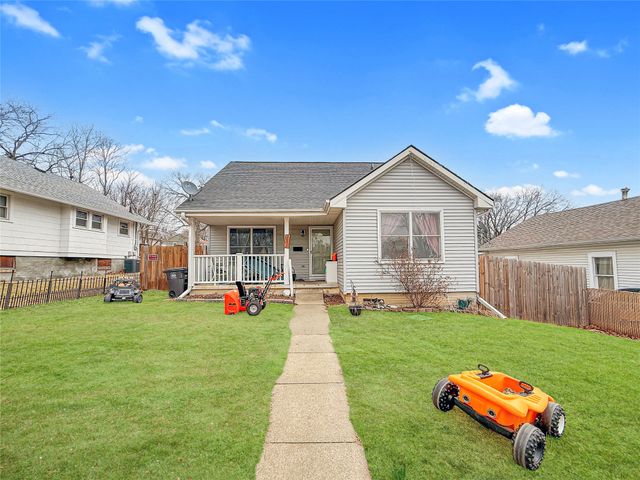 2915 3rd Street, Des Moines, IA 50313