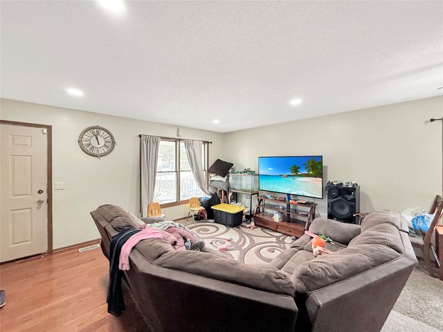 2915 3rd Street, Des Moines, IA 50313