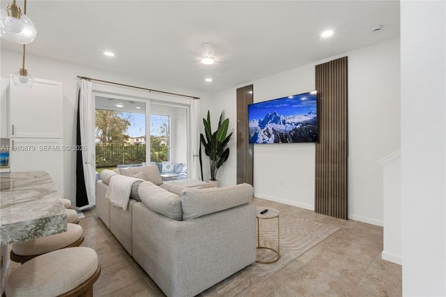 4820 N Longwood Lake Sq, Westlake, FL 33470