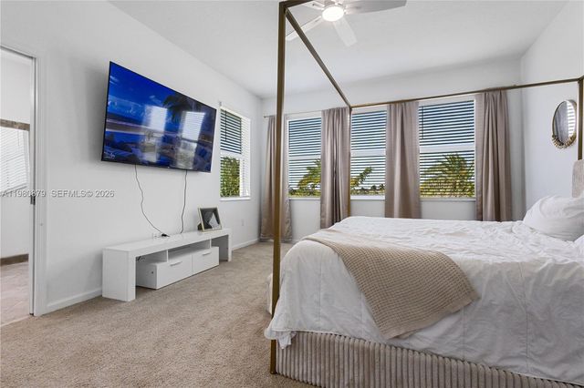 4820 N Longwood Lake Sq, Westlake, FL 33470