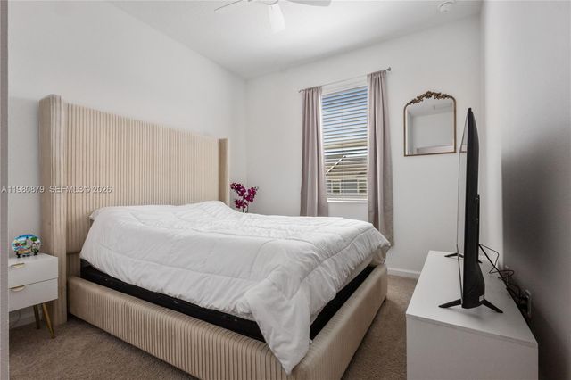 4820 N Longwood Lake Sq, Westlake, FL 33470