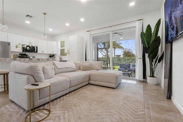 4820 N Longwood Lake Sq, Westlake, FL 33470