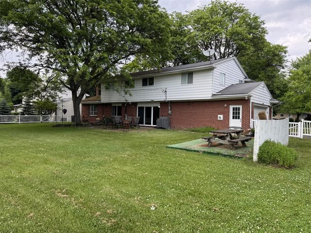 29011 Glenarden Street, Farmington Hills, MI 48334