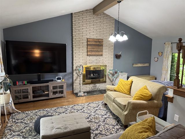 29011 Glenarden Street, Farmington Hills, MI 48334