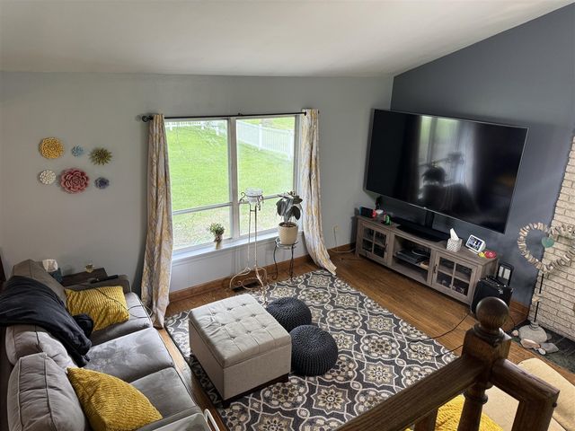 29011 Glenarden Street, Farmington Hills, MI 48334