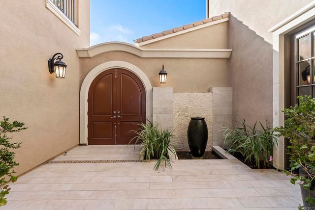 560 Ledge Street, San Marcos, CA 92078