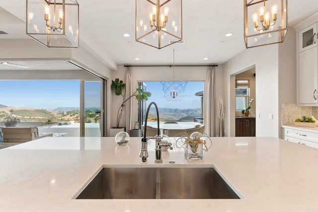 560 Ledge Street, San Marcos, CA 92078