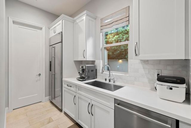 560 Ledge Street, San Marcos, CA 92078