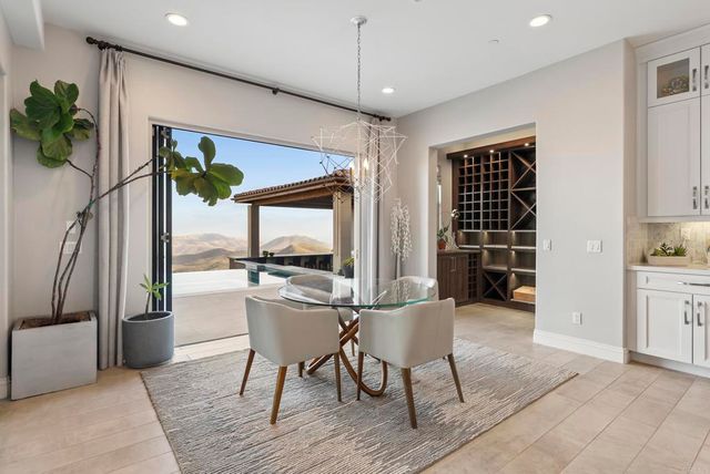 560 Ledge Street, San Marcos, CA 92078