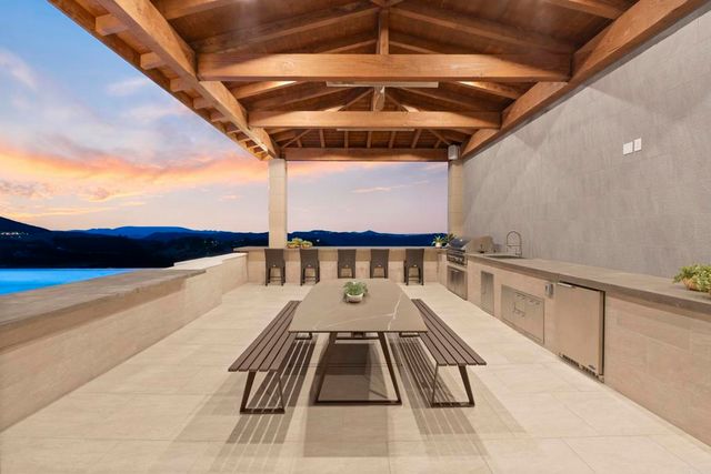 560 Ledge Street, San Marcos, CA 92078