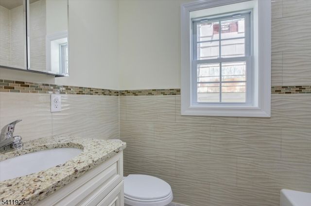 68 Lindsley Ave, Newark City, NJ 07106