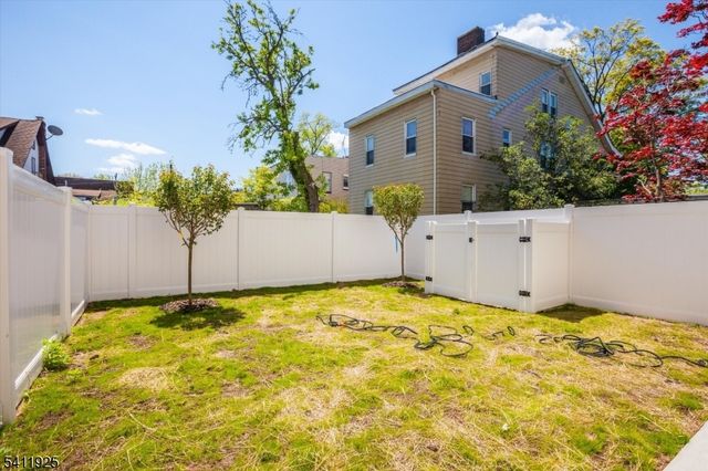 68 Lindsley Ave, Newark City, NJ 07106