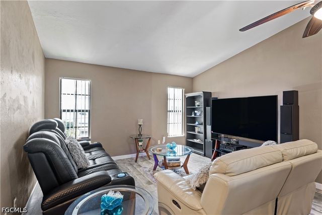 241 Connecticut AVE, Fort Myers, FL 33905