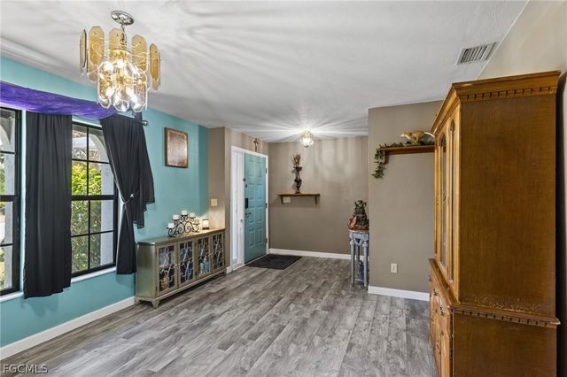 241 Connecticut AVE, Fort Myers, FL 33905