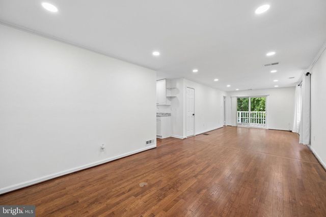 10401 MEREDITH AVE, Kensington, MD 20895