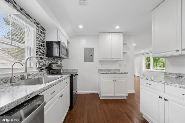 10401 MEREDITH AVE, Kensington, MD 20895