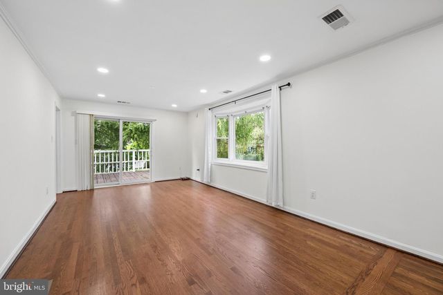 10401 MEREDITH AVE, Kensington, MD 20895