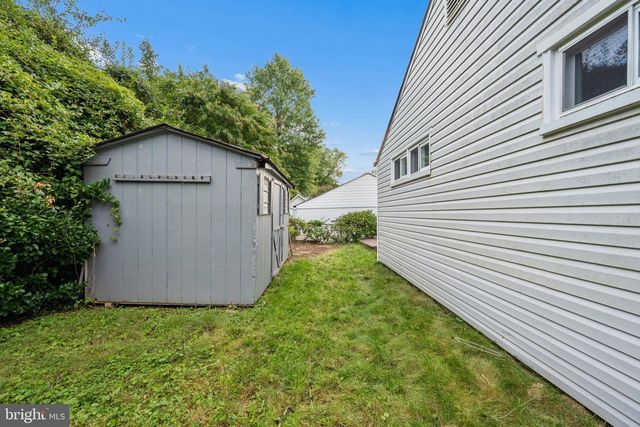 10401 MEREDITH AVE, Kensington, MD 20895