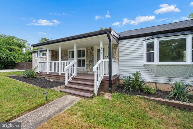 10401 MEREDITH AVE, Kensington, MD 20895