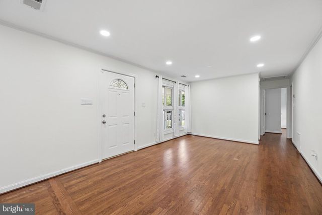 10401 MEREDITH AVE, Kensington, MD 20895