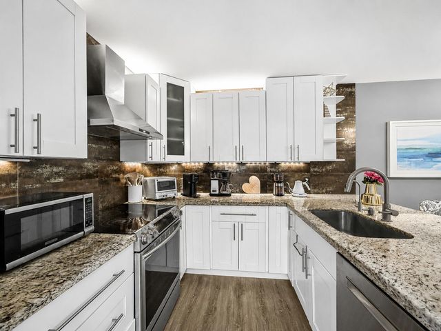 2004 20th Court, Jupiter, FL 33477